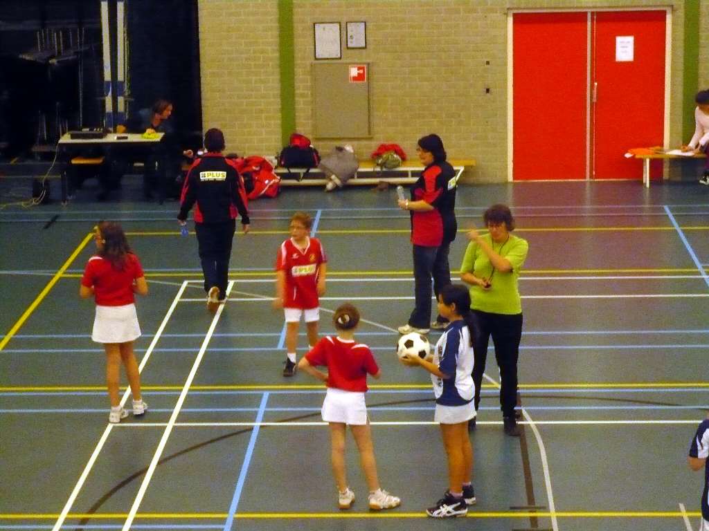 13-11-2010 Tilburg D5- Ready D2 (10).JPG